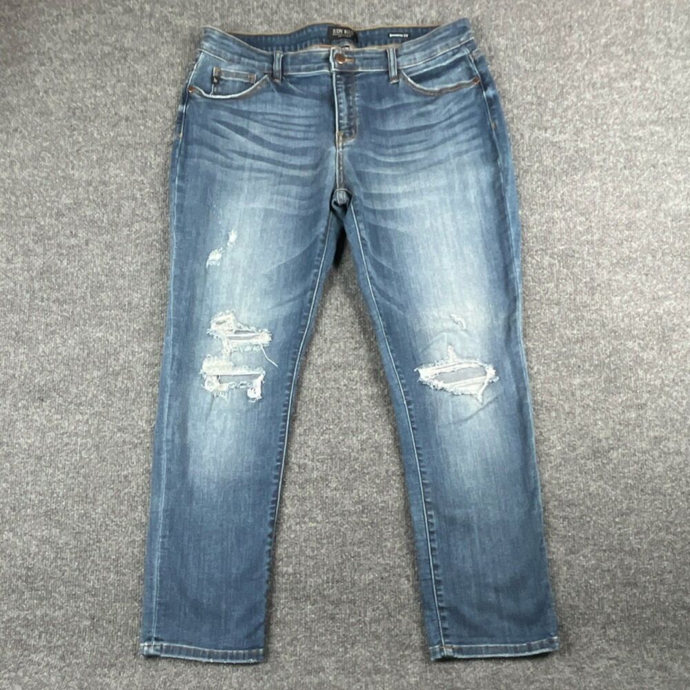 Judy Blue Boyfriend Fit Distressed Medium Wash Denim Jeans Blue Women’s 13/31
